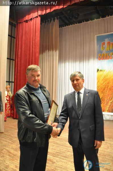 91 труженик села получил Почетные грамоты и подарки в честь Дня работника сельского хозяйства (ФОТО)