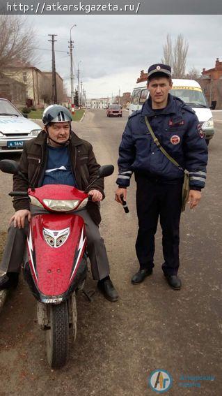 10 скутеристов и 20 велосипедистов получили инструктаж полицейских (ФОТО)