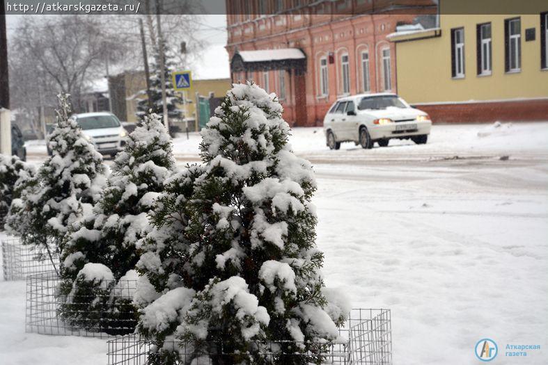 15-минутный снегопад накрыл город белым пушистым покрывалом (ФОТОРЕПОРТАЖ)