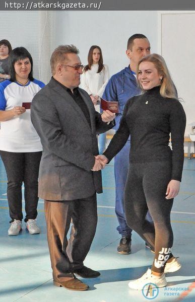 22 аткарчанина получили золотой значок ГТО (Фото)
