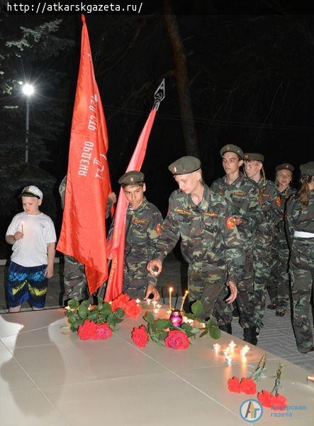 22 июня аткарчане зажгут памятные свечи у мемориала Славы