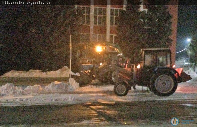 400 кубов снега вывезено с городских улиц