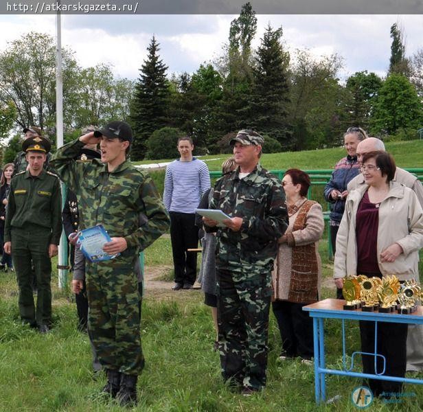 44 парня вернулись домой после пятидневных испытаний (ФОТОРЕПОРТАЖ)
