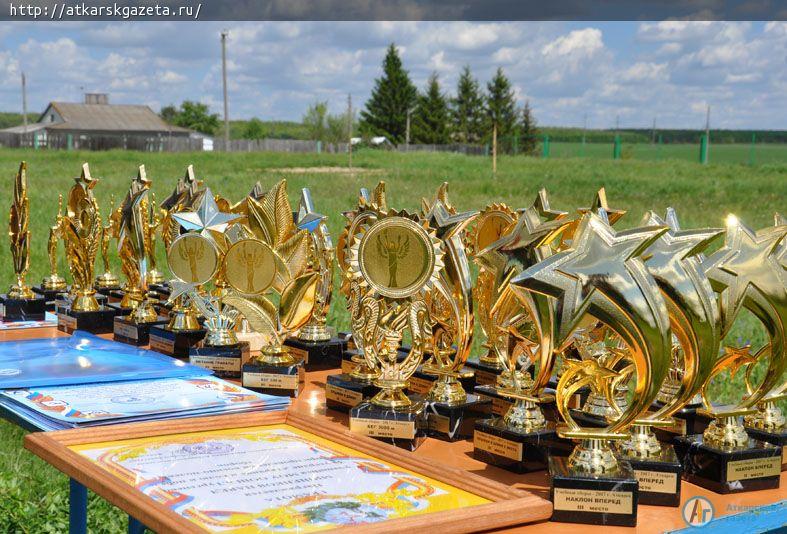 44 парня вернулись домой после пятидневных испытаний (ФОТОРЕПОРТАЖ)