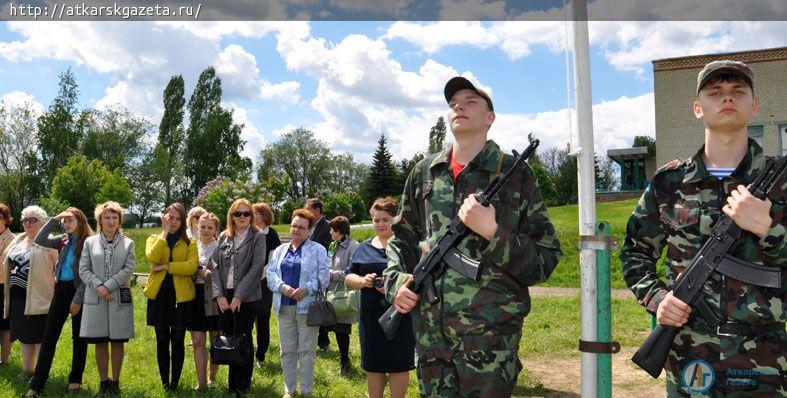 44 парня вернулись домой после пятидневных испытаний (ФОТОРЕПОРТАЖ)