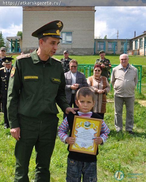 44 парня вернулись домой после пятидневных испытаний (ФОТОРЕПОРТАЖ)