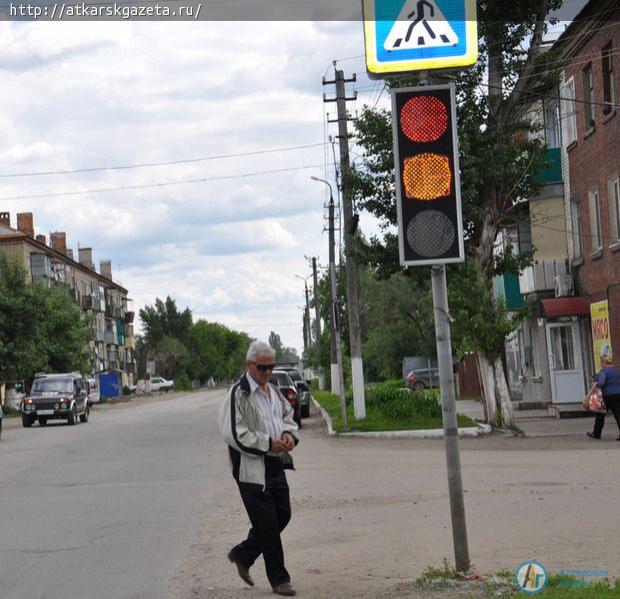 5 дней под бдительным контролем сотрудников ГИБДД находились аткарские «зебры»