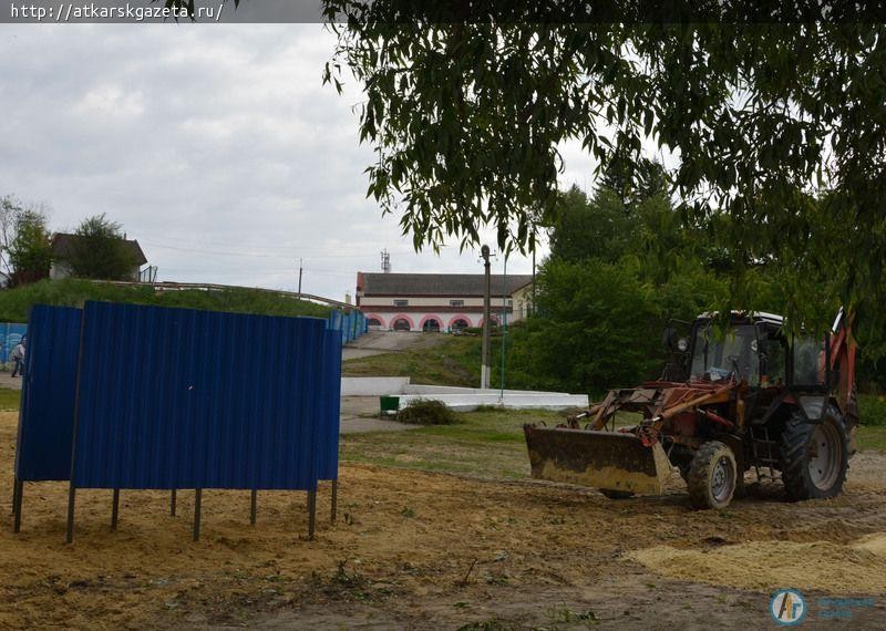 5 КамАЗов песка привезут на городской пляж