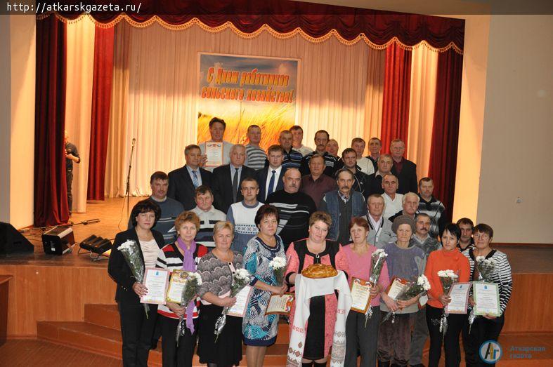 91 труженик села получил Почетные грамоты и подарки в честь Дня работника сельского хозяйства (ФОТО)