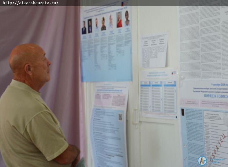 95-летний юбилей ветеран войны Александр ГОНТАРУК отметил на избирательном участке (ФОТО)