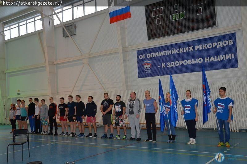 Абсолютным победителем первых районных соревнований по русскому жиму стал Сергей ВЛАСОВ (ФОТО)