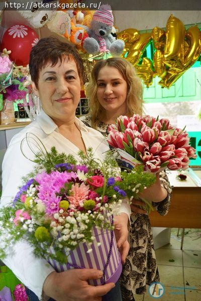 «АГ» поздравляет аткарчанок с Международным женским днем! (ФОТО)
