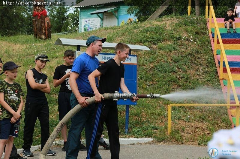 Акция "День МЧС" прошла в двух аткарских лагерях