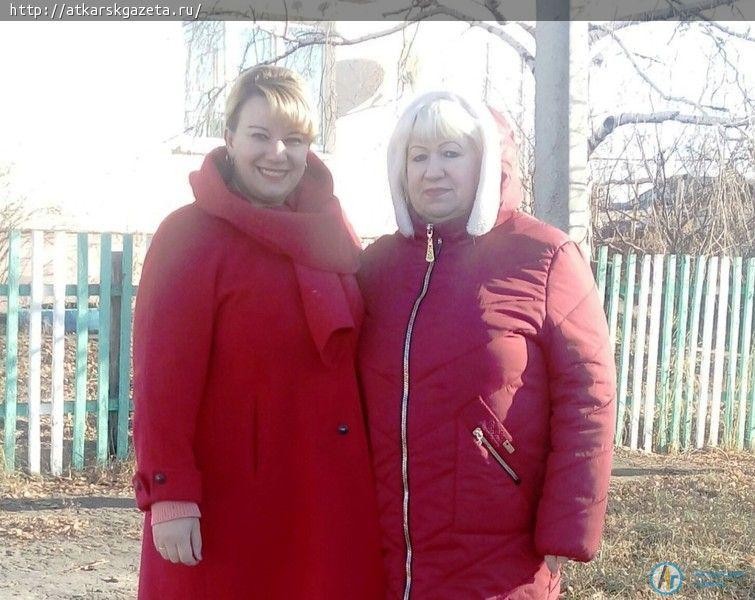 Акция "Скажи спасибо маме!". Поздравления с Днем матери принимает Татьяна СИМОГОСТИЦКАЯ