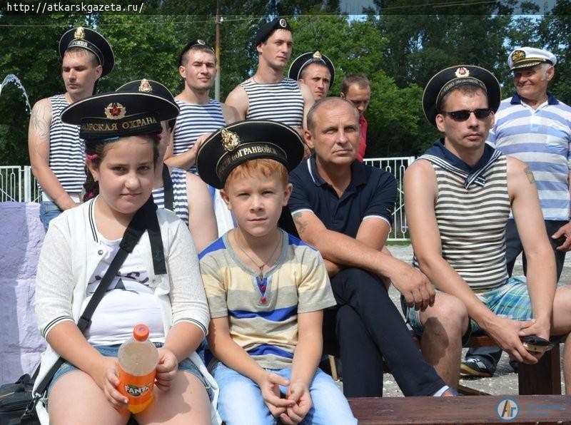 Аткарчане отмечают день Военно-морского флота (фоторепортаж)