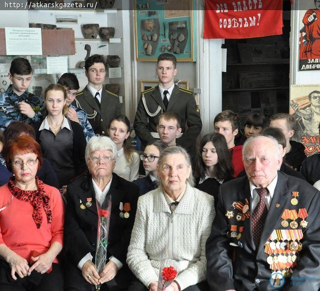 Аткарчане отметили 75-летие Сталинградской битвы (ФОТО)