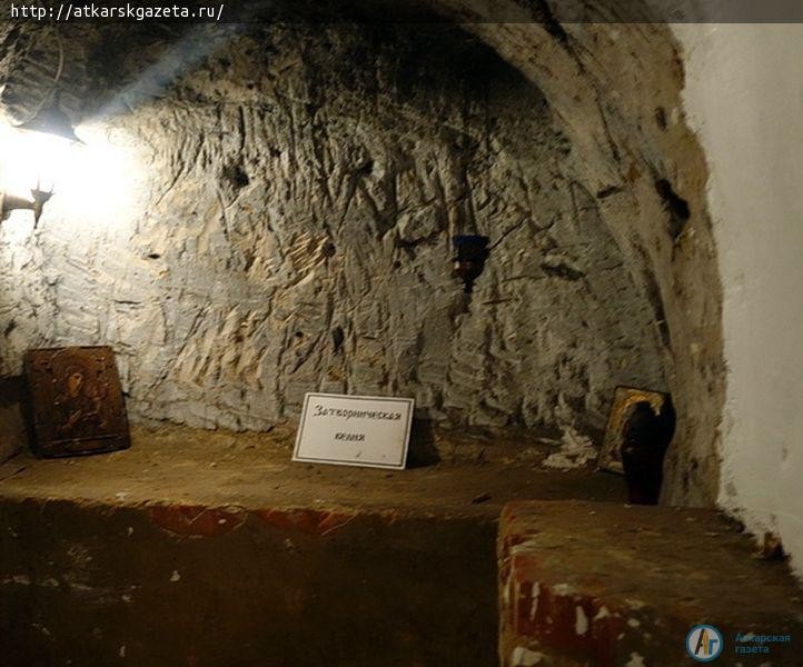 Аткарчане побывали в мужском Пещерном монастыре (ФОТО)