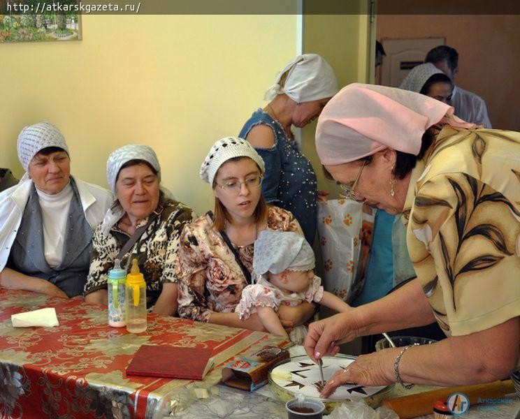 Аткарчанок научили готовить коливо и роллы с баклажанами (ФОТО)