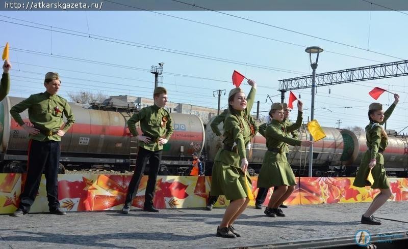 Аткарск первым в Саратовской области встретил ретро-поезд "Воинский эшелон"