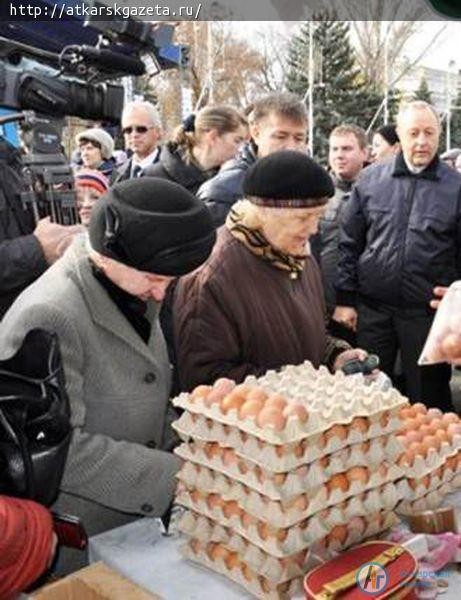Аткарск снабжает жителей областного центра медом и кроликами