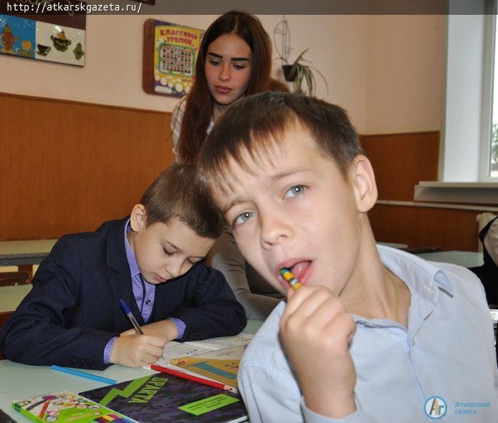 Аткарские школьники попробовали себя в роли педагогов (ФОТО)