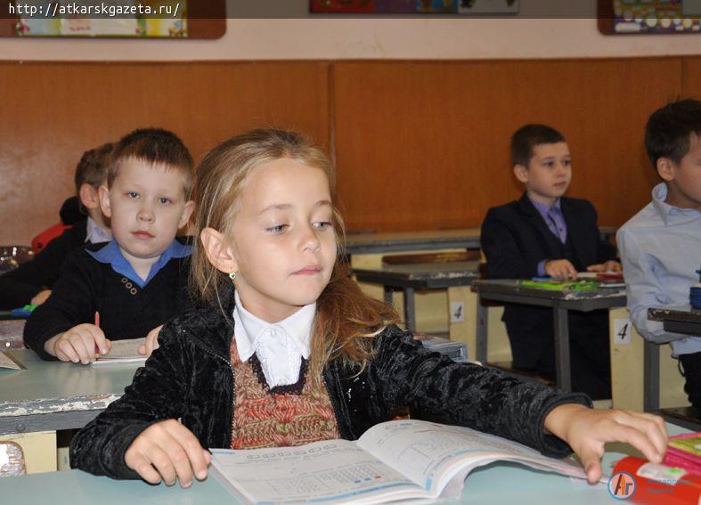 Аткарские школьники попробовали себя в роли педагогов (ФОТО)