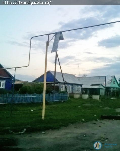 Аткарские спасатели пришли на помощь пострадавшим от стихии жителям Петровского района