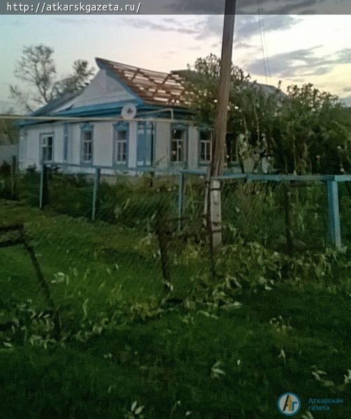 Аткарские спасатели пришли на помощь пострадавшим от стихии жителям Петровского района