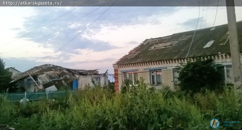 Аткарские спасатели пришли на помощь пострадавшим от стихии жителям Петровского района