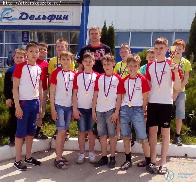 Аткарские ватерполисты подтвердили свое лидерство в области