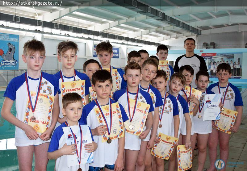 Аткарский «Дельфин» вошел в тройку лучших ватерпольных команд области (ФОТО)