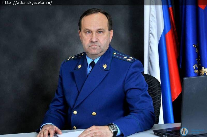 Аткарский межрайпрокурор Сергей ШИП предупреждает родителей об ответственности за употребление алкоголя несовершеннолетними
