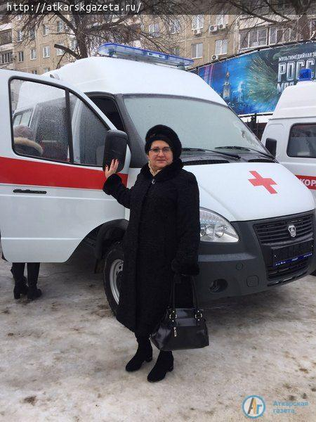 Аткарский район получил "скорую помощь" и школьный автобус