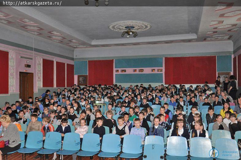 Фильмы в формате 3D аткарчане будут смотреть в мягких креслах