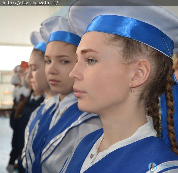 Юнармейцы школы №8 победили в районном смотре строя и песни (ФОТО)
