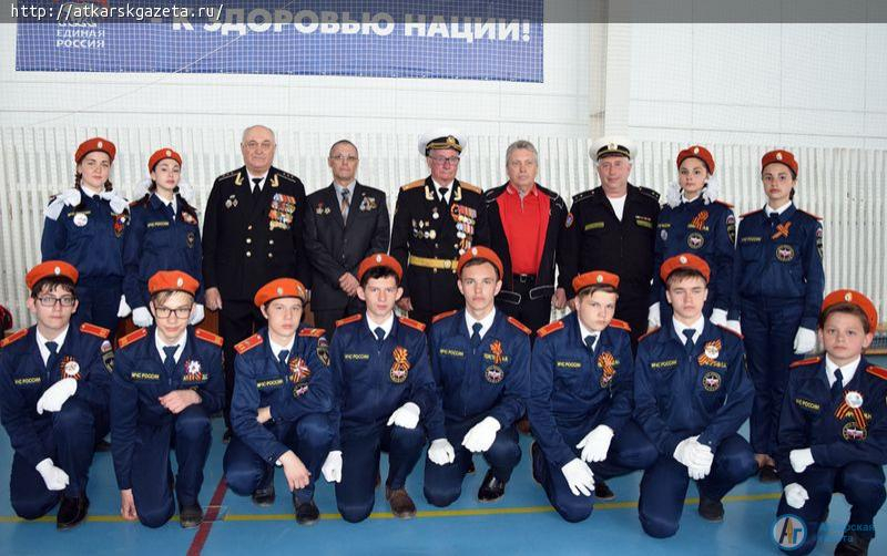 Юным участникам районного смотра строя и песни аплодировали ветераны (ФОТО)