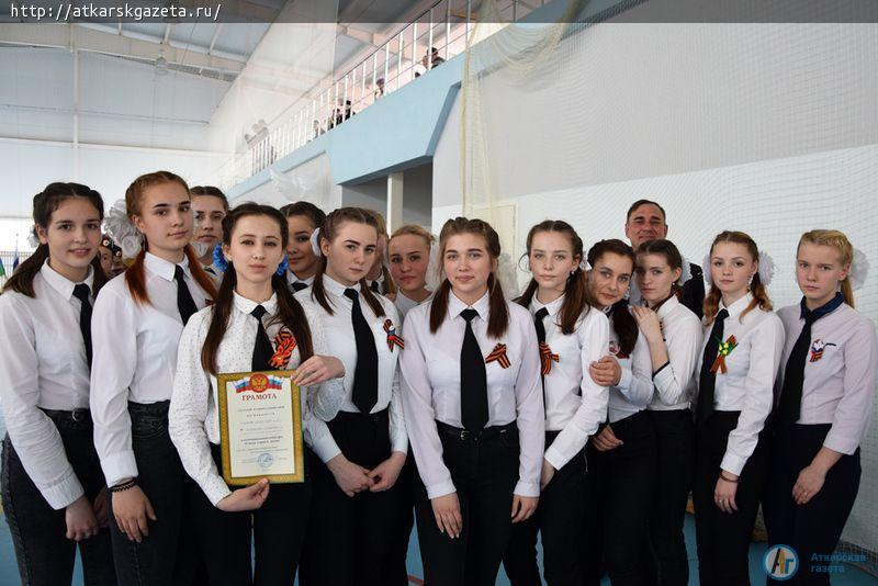 Юным участникам районного смотра строя и песни аплодировали ветераны (ФОТО)