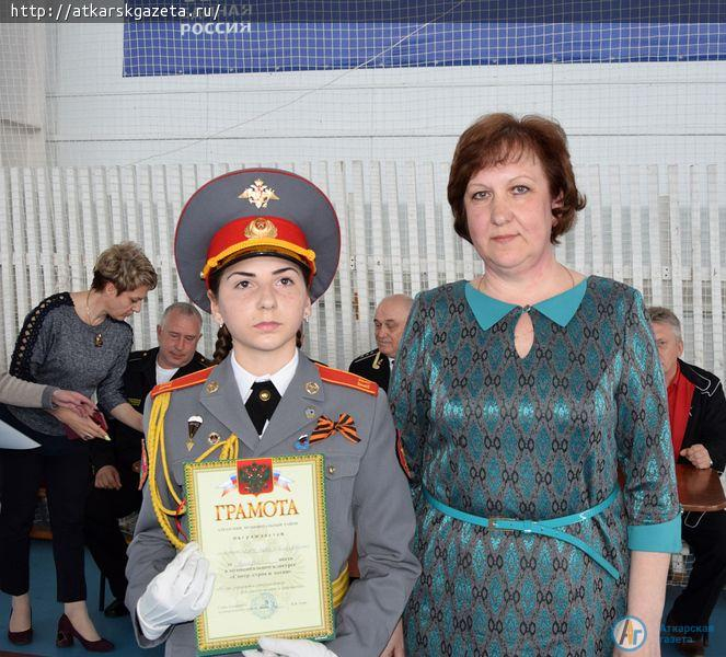Юным участникам районного смотра строя и песни аплодировали ветераны (ФОТО)