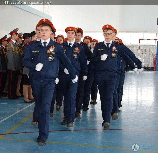 Юным участникам районного смотра строя и песни аплодировали ветераны (ФОТО)