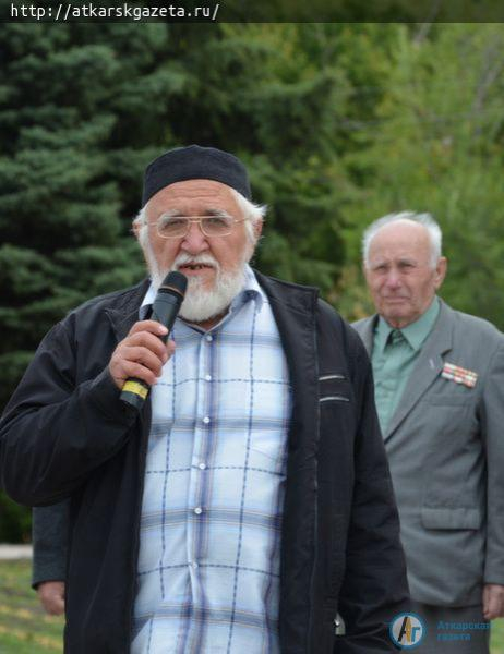 Минутой молчания почтили память погибших в Беслане ученики аткарских школ (ФОТО)