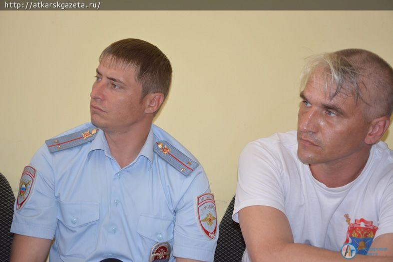 На борьбу с парковыми вандалами объединяется аткарская общественность (ФОТО)
