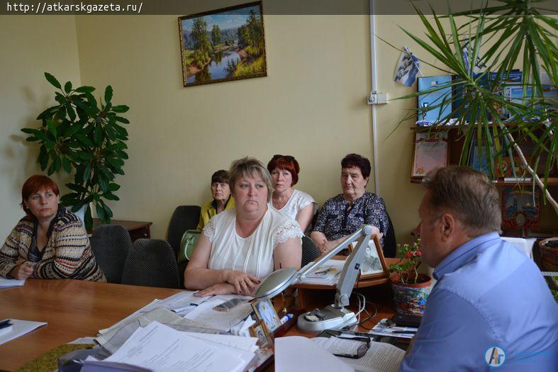 На борьбу с парковыми вандалами объединяется аткарская общественность (ФОТО)