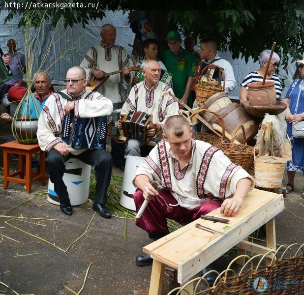 На фестивале ухи в Вольске успешно выступила команда аткарских «Щукарей» (ФОТО)