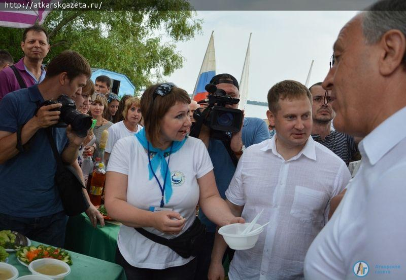 На фестивале ухи в Вольске успешно выступила команда аткарских «Щукарей» (ФОТО)