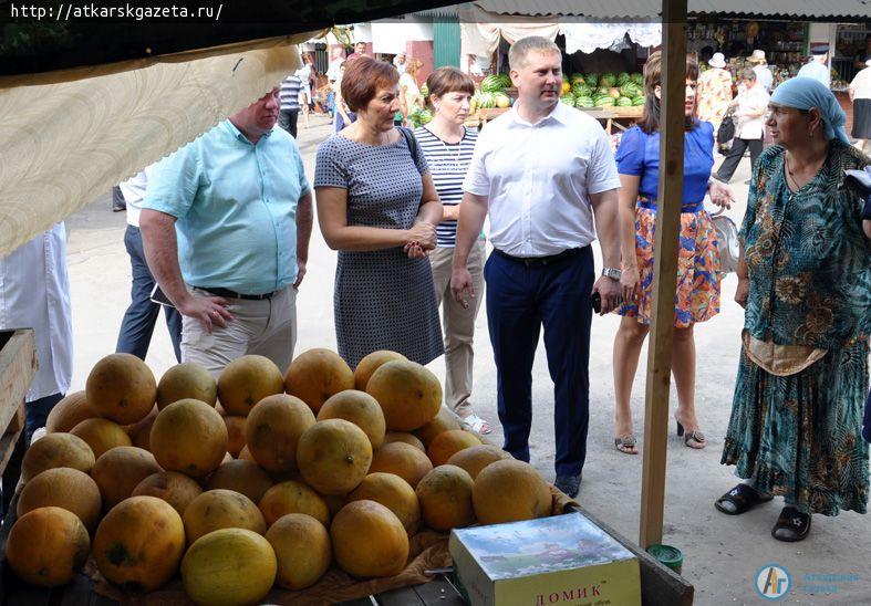На городском рынке глава администрации выслушал мнения жителей и дирекции (ФОТО)