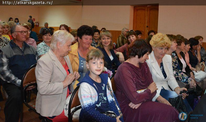 На сцене РКЦ бесплатно давали рецепты хорошего настроения (ФОТО)