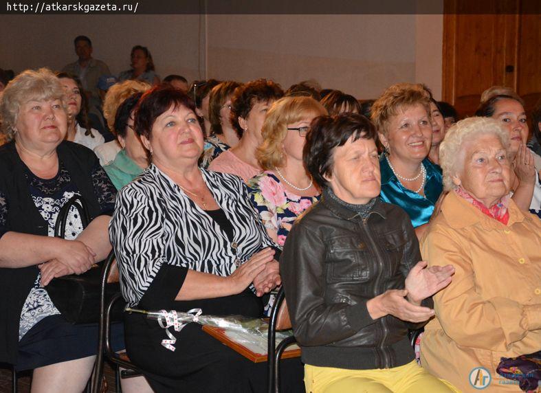 На сцене РКЦ бесплатно давали рецепты хорошего настроения (ФОТО)