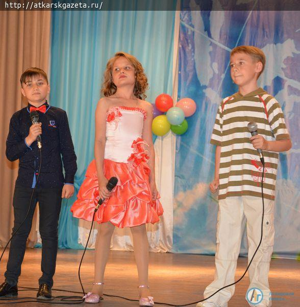 На сцене РКЦ бесплатно давали рецепты хорошего настроения (ФОТО)