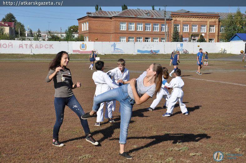 На стадионе «Локомотив» прошли показательные выступления (Фото)