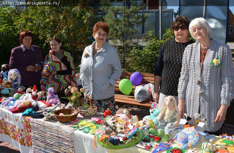 На  «Территории творчества» всех желающих учили писать пейзажи